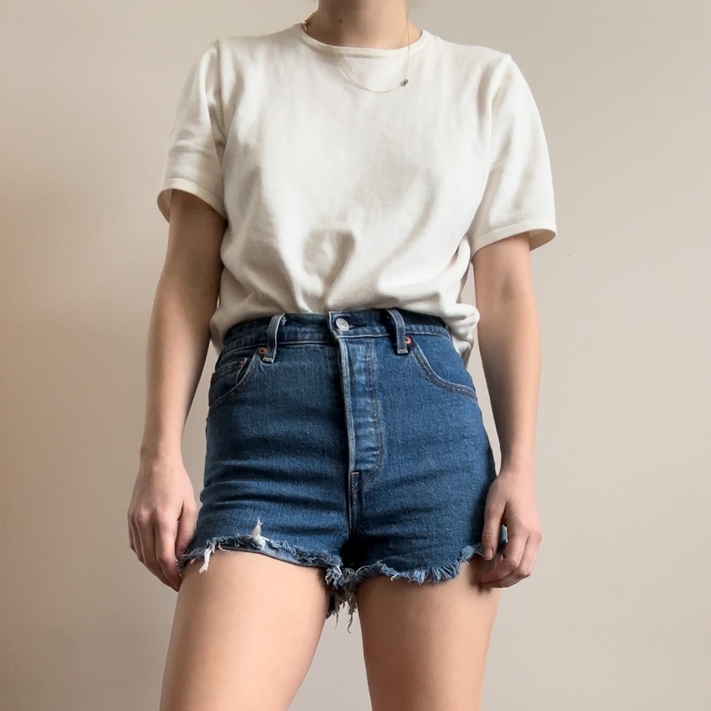 Levi’s Ribcage Shorts - 26 inch